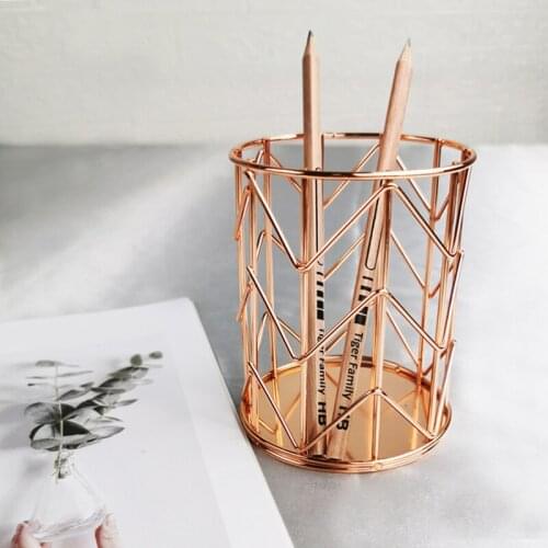 Wrought Iron Round Hollow Pen Holder Office Storage Basket Home Metal Storage Box Pencil Holder