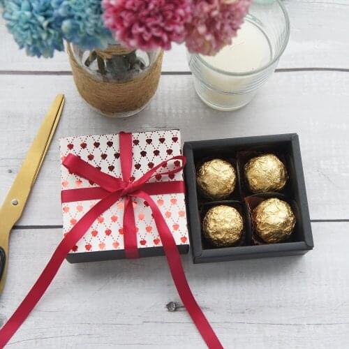 8.9*8.9*3.5CM red queen heart design 10 set Candy soap candle Chocolate Paper Box valentines day wedding gift DIY