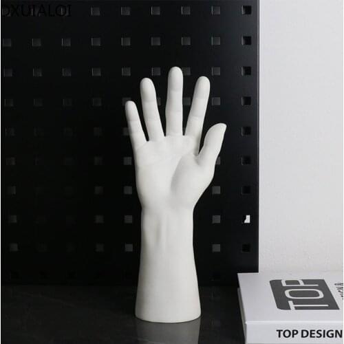 Nordic style creative resin crafts black and white hand ornaments modern minimalist home decor wine cabinet ornaments best gift