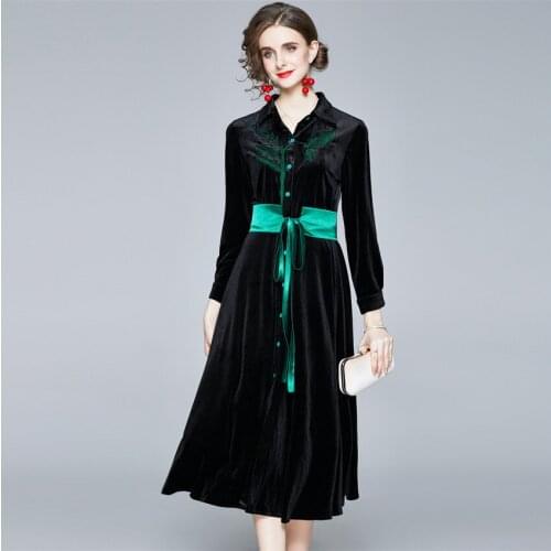 2020 HIgh Quality Floral Embroidery Dress Women Long Sleeve Vintage Dresses Winter Velvet Dress Shirt Casual Robe Femme