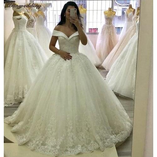 Ball Gown Wedding Dresses Off the Shoulder-Neck Lace Applique Luxury Heavy Beaded Chapel Train Bridal Dress Sleeveless Lace-Up