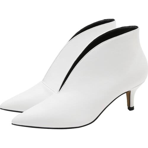 XGRAVITY 2021 Pop Sexy Pointed Toe Girl Thin Heel Woman Boots Deep V Design Lady Fashion Shoes Elegant European Women Shoes S071