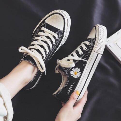 2021 Fashion Vulcanized Shoes Casual Sports Shoes Daisy Canvas Shoes Flat Shoes Bottom Comfortable Low-top Shoes Women H624