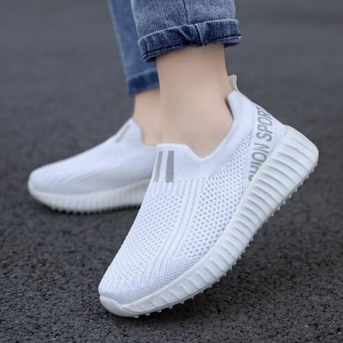 Lightweight Non-slip Sneakers Kids Fashion Soft Sport Walking Shoes Children Breathable Slip on Tennis Sneakers for Boys Girls