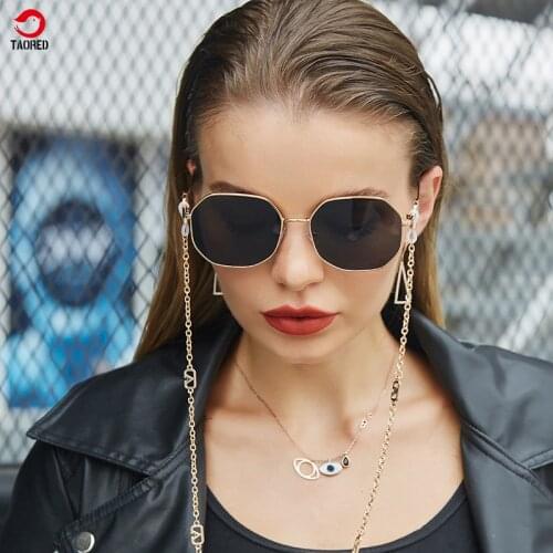 Woman trendy fashion sunglasses 2021 new luxury brand design Anti-dropping Chain metal outdoor square retro party glasses 7907