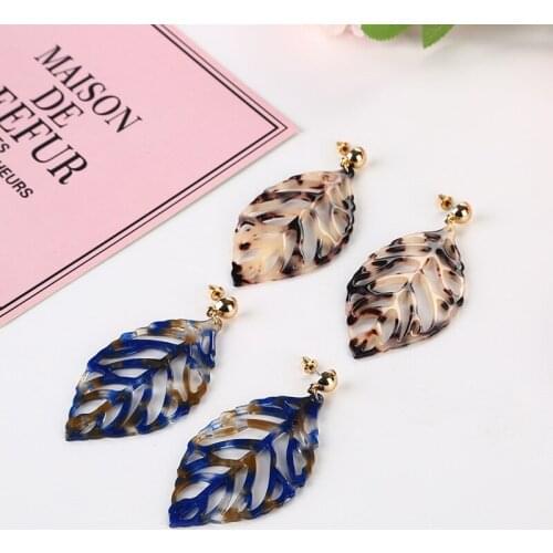 Leopard Print Hollow Leaves Acrylic Earrings Vintage Leafs Resin Dangle Earrings Women Simple Fashion Party Jewelry Girl Gift
