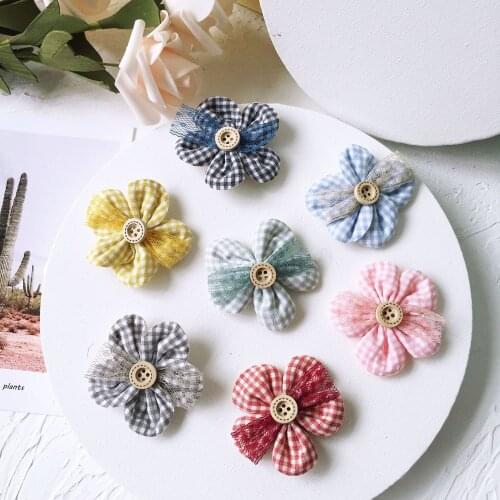 10pcs/lot 5.5cm Fabric lattice button flowers Patches Appliques For Clothes shoes Sewing Supplies DIY Hair Decoration