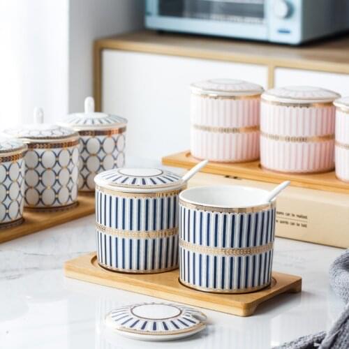 Scandinavian salt shaker sugar bowl for spice storage container / storage pot ceramic seasoning pot home kitchen seasoning tool