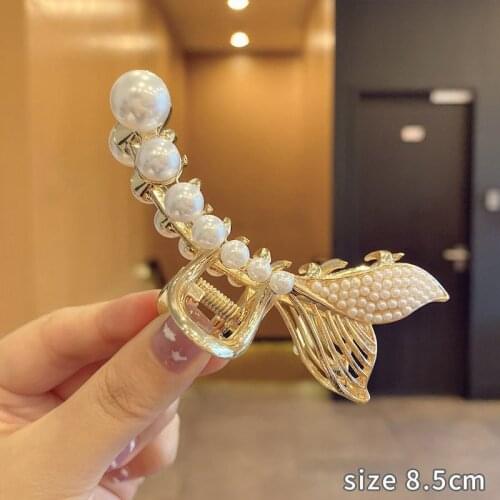 Korean Elegant Fishtail Hair Claws For Women Luxury Imitation Pearl Metal Crab Hair Clips Girl Fashion Hair Accessories Headwear