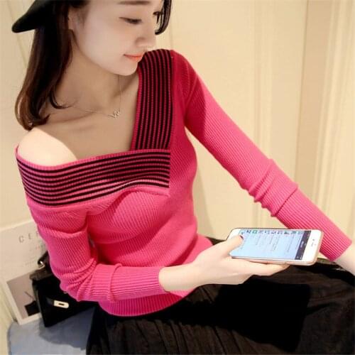 2017 New Autumn Winter Slim Elegant Striped Sweaters Female Fashion Pullovers Sexy Sweaters V-Neck Knitting Sweater Women Mw029