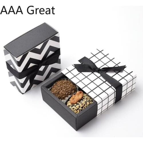 50Pcs/Lot Mid-Autumn Festival Candy Paper Box Paper Gift Box For Moon Cake Candy Biscuit Plaid Striped Christmas Packaging Boxes