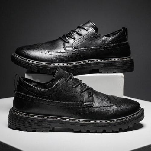 2021 New Mens Shoes Autumn Mens Business Formal Wear Small Leather Shoes Trend British Brogue Casual Shoes