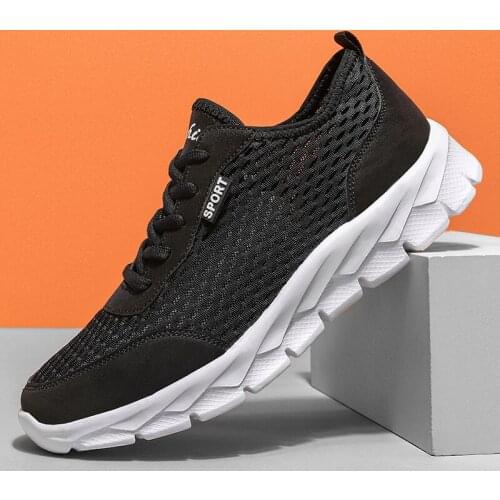 Men Running Shoes Lightweight Athletic Footwear Breathable Casual Sneakers Non-slip Outdoor Men Low Top Mesh Jogging Sneakers