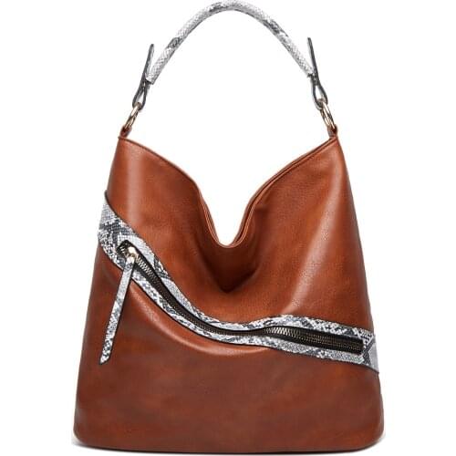 2021 new bucket bag snake-print one-shoulder bag tote large bag European and American fashion ladies under the womens bag