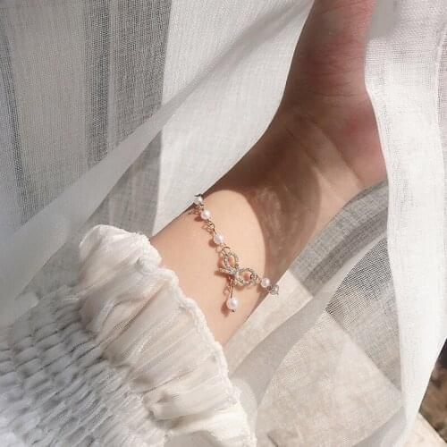 2021 New Simulated Pearl Bracelet zircon Bow Pendant Bracelet Korean sexy Sweet jewelry accessories party with womens Bracelet