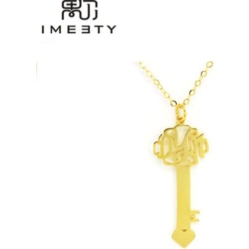 IMEETY personalized jewelry monogram nameplate necklace key design initial necklaces handmade key pendant nameplate necklace