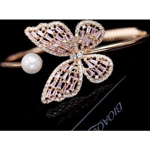 Okily Rigid Bracelets