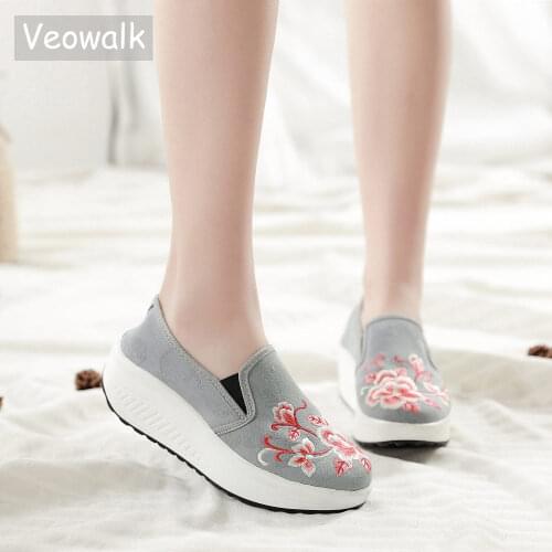 Veowalk Flower Embroidered Women Canvas Slip On Loafers Flat Platform Shoes Ladies Casual Comfort Creepers Thick Bottom Sneakers