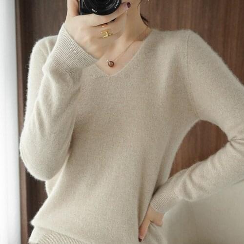 Woolen sweater womens 100 pure wool autumn 2020 new V-neck knitted bottomed sweater loose short cashmere sweater womens thin