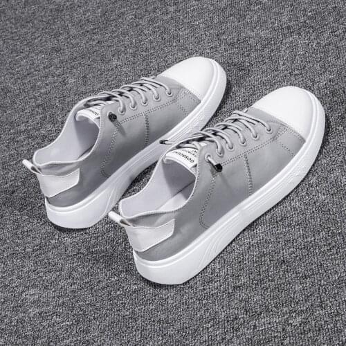 2020 Summer Canvas Shoes Mens Fashion Lightweight Breathable Walking Casual Korean Style Comfortable Shoes