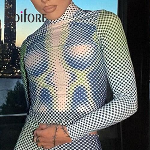 Spifore Short Sleeve Women's T-Shirts