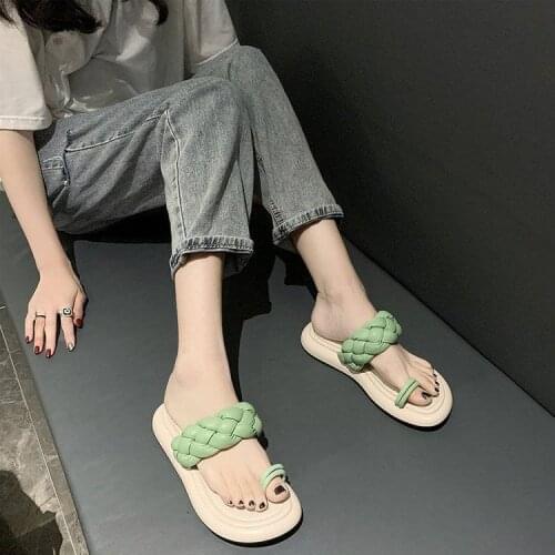 2021 Fashion Summer New Style Braided Toe Metal Decoration Outdoor Female Slippers Solid Color Flat Bottom Slippers