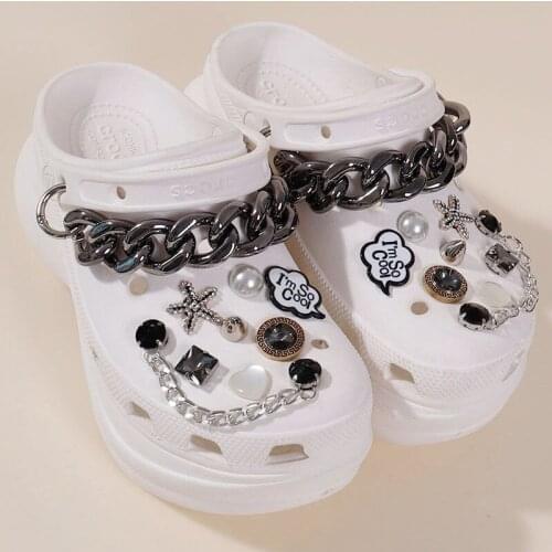Fashion Hot Sale DIY Croc Charms Designer Luxury Elegant Shoes Charms for Croc Whole Set Pearl Chain Clogs Shoe Buckle All-match