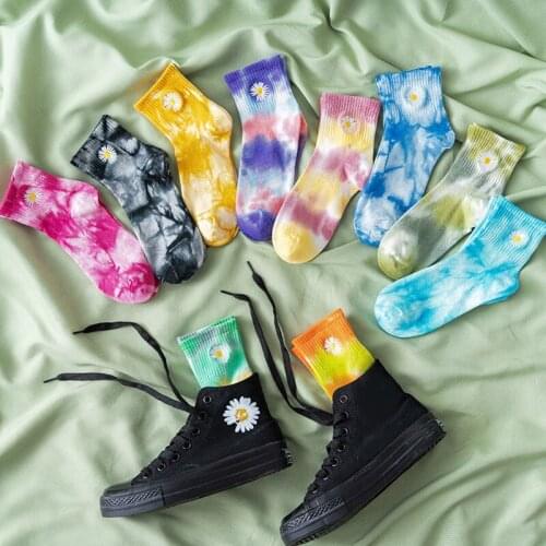 Daisy Tie-Dye Cotton Socks Mens Casual Sports Socks Hip-Hop Harajuku Street Clothing Skateboard Socks Breathable Unisex 35-43