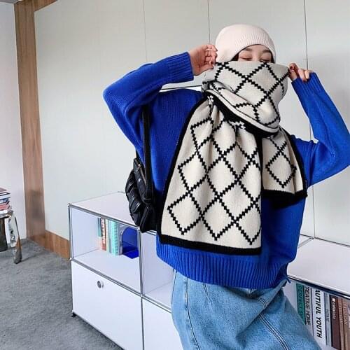 KOI LEAPING Autumn and winter new lattice warm scarf women fashion wild knitted wool thickened student bib shawl