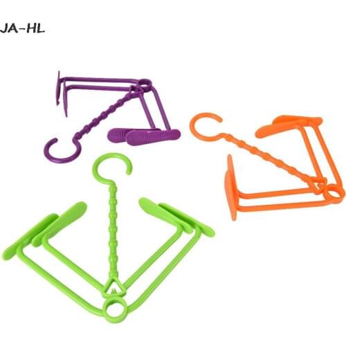 Shoes Hangers Toes Down Footwear Plastic Display Hooks Heel Hangers Sneakers Canvas Flaty Sports Shoes Holder Wholesale Random