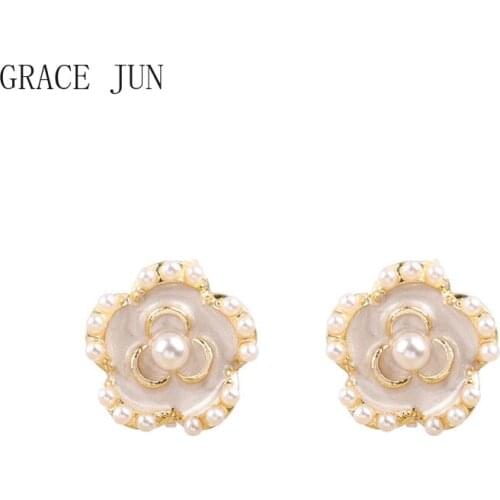 GRACE JUN 2 Colors Flower Shape Clip on Earrings No Pierced for Women Fashion Gold Color Faux Pearl Fake Cuff Earrings Ear Clip