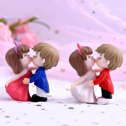 2Pcs/set Lover Couple Figurines Miniature Resin Crafts Fairy Garden Dollhouse Desktop DIY Micro Landscape Wedding Home Decor