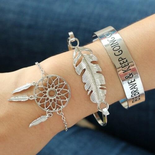 3Pcs/set Color Bracelets Set BE BRAVE Encourage Open Bangles Bracels Women Fashion Dreamcatcher Feather Chain Bracelet