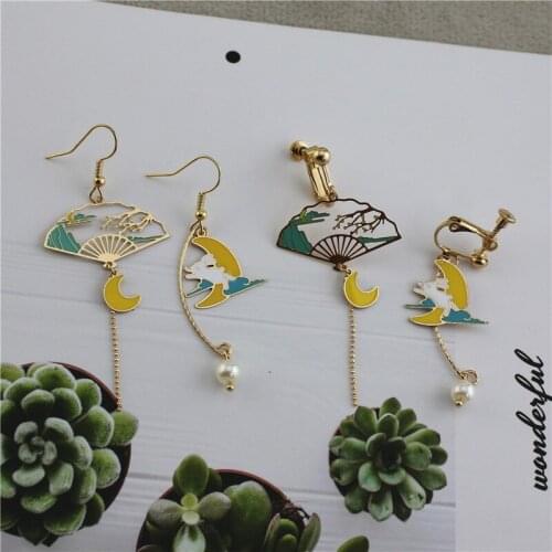 Asymmetric night jade rabbit no pierced ear clip original palace fan earrings retro national style temperament earrings