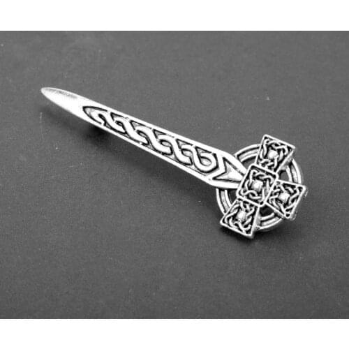 MQCHUN Vintage Thistle Celtics Knot Kilt Pin Brooch TV Jewelry Outlander Scottish Thistle Cross Sword Brooch Women Men