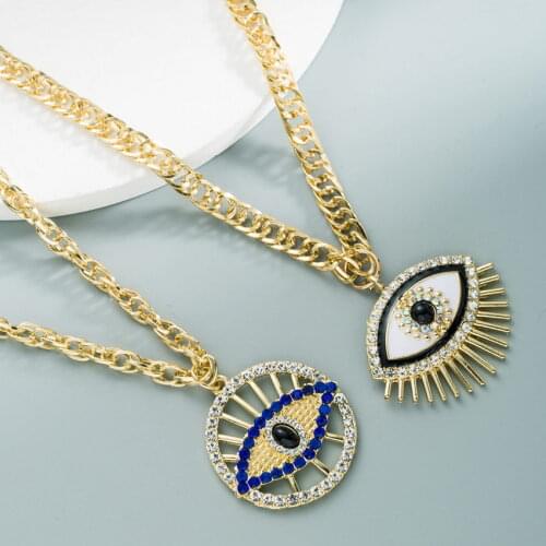 Paved Crystal Heart Evil Eye Pendant Necklace 2021 Fashion Summer Women Choker Necklace Boutique Jewelry Wholesale