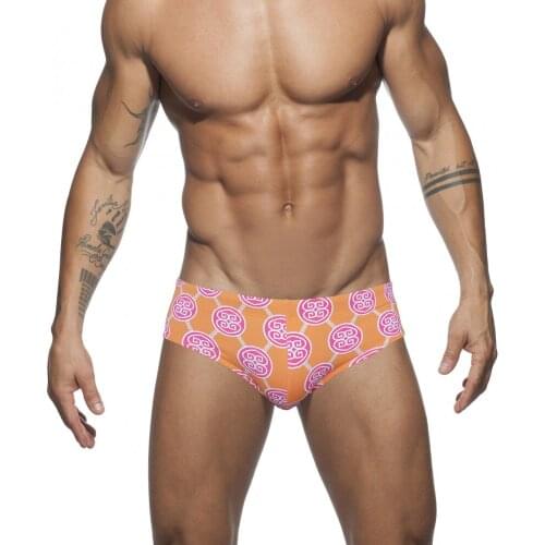 Mens Retro Swimwear Brief Mens Swimming Briefs Bikini Low Waist Penis Pouch Swim Suit man Hot Sexy Swimsuit Surfing shorts