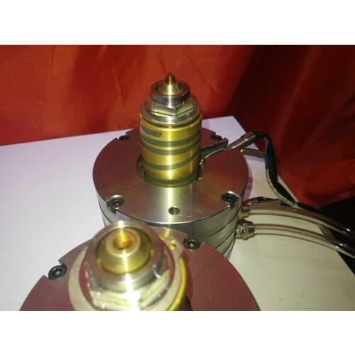 Single point needle valve hot runner system hot runner closed air valve hot runner