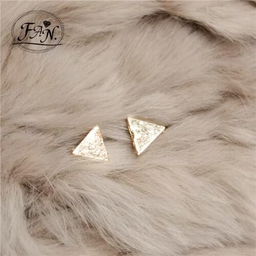 2021 Trend Final Sale Office Lady Like Golden Color and Silver Colour Triangle Shape Fashion Style Stud Earrings for Girl Women