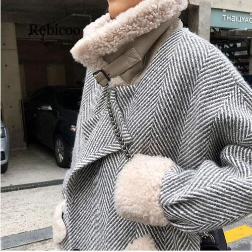 Women Coat Winter Long Sleeve Warm Black Woolen Blends Female Elegant Double Breasted Lamb Fur Woolen Coat Oversize Plus Size