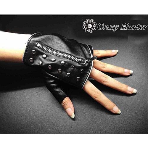 Crazy Hunter Women's Accessories