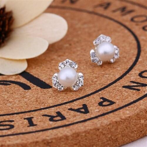1Pcs Three Fashion Earrings with Diamonds Ear Studs Party Favors for Valentines Day Presents Guests Party Favor Souvenir
