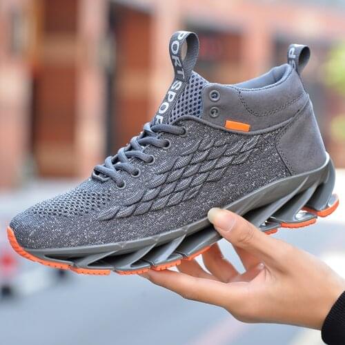 2020 New Winter Mens Warm Plush Sneakers Lightweight Breathable Running Shoes Fashion Casual Training Fitness Shoes Big Size