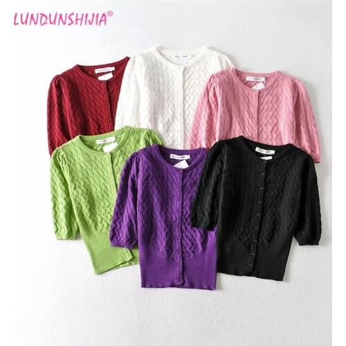 LUNDUNSHIJIA 2020 European Style Spring Summer Short Cardigan Women Half Sleeve Knitting Outerwear Female Tricot Sweaters Tops