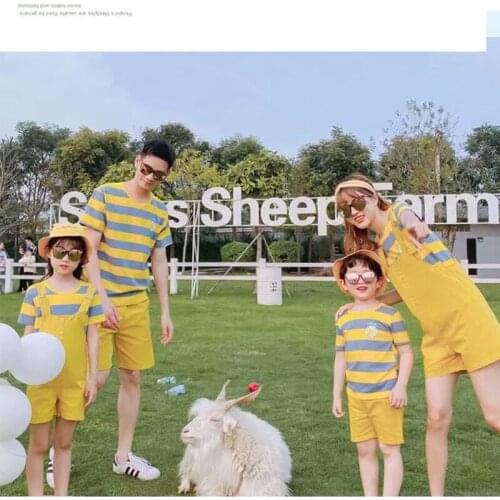 Stripe T-shirts Kids Clothes Mom and Daughter Straps shorts Family Look Outfits Tshirt Fashion Father and Son Clothes Tshirt