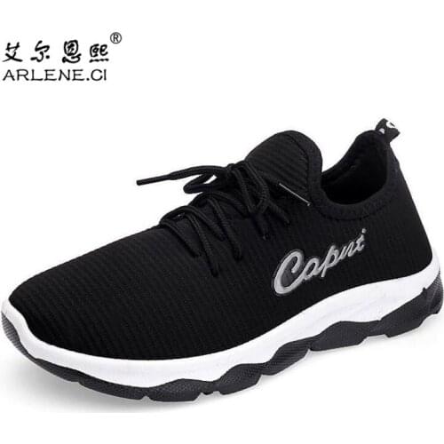 2020 Women Sneakers Outdoor Solid Round Toe Breathable Loafers Soft Leisure Flat Running Shoes Sports Shoes Light Bottom Shoes