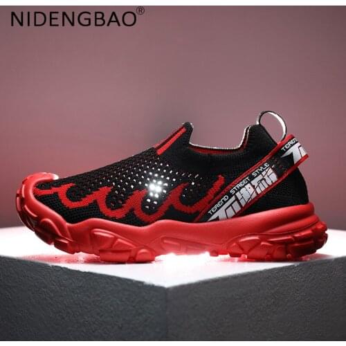 Non Slip Kids Sneakers Fashion Slip On Mesh Breathable Children Running Walking Teenagers Damping Casual Sports Shoes Boys Girls