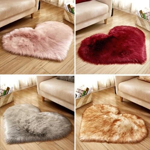 Heart Shaped Fluffy Rug Non-Slip Water Absorbent Soft Faux Fur Carpet Floor Mat Area Rugs For Living Room Bedroom Decor