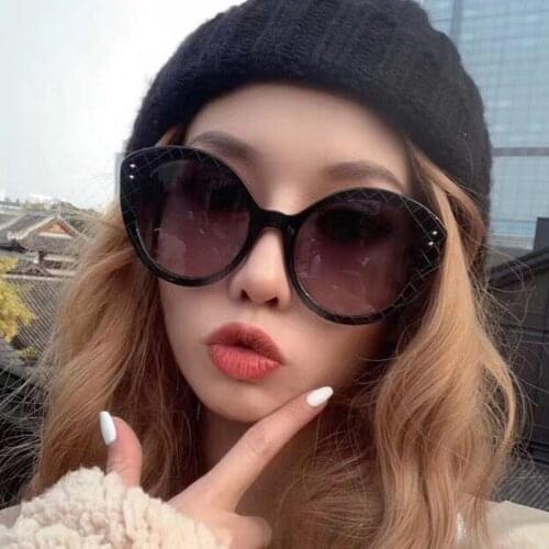New Fashion Plastic Square Sunglasses Men And Women Retro Rice Nail Big Frame Sunglasses Luxury Classic Cat Eye Sun Glasses