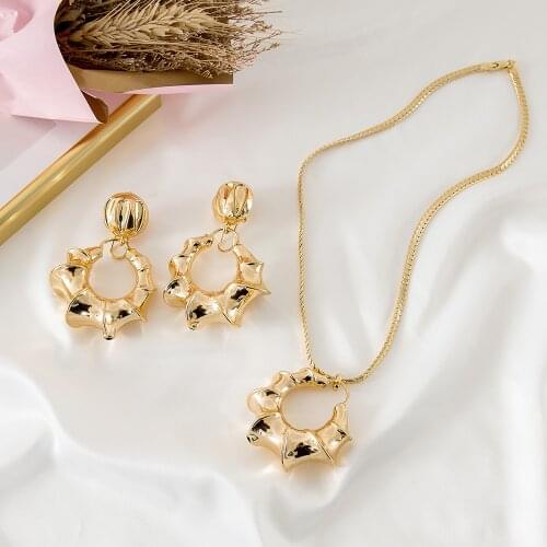 High Quality Exquisite Style Party Wedding Attendance Necklace And Earrings Jewelry Set For Women 2021 Popular Design